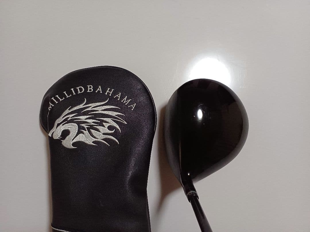 エミリットバハマCV8赤デラマックス　プレミアム　UX D-4SR ヘッドカバー