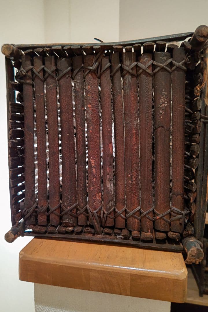 イフガオ族、イナゴ入れ籠、アンティーク