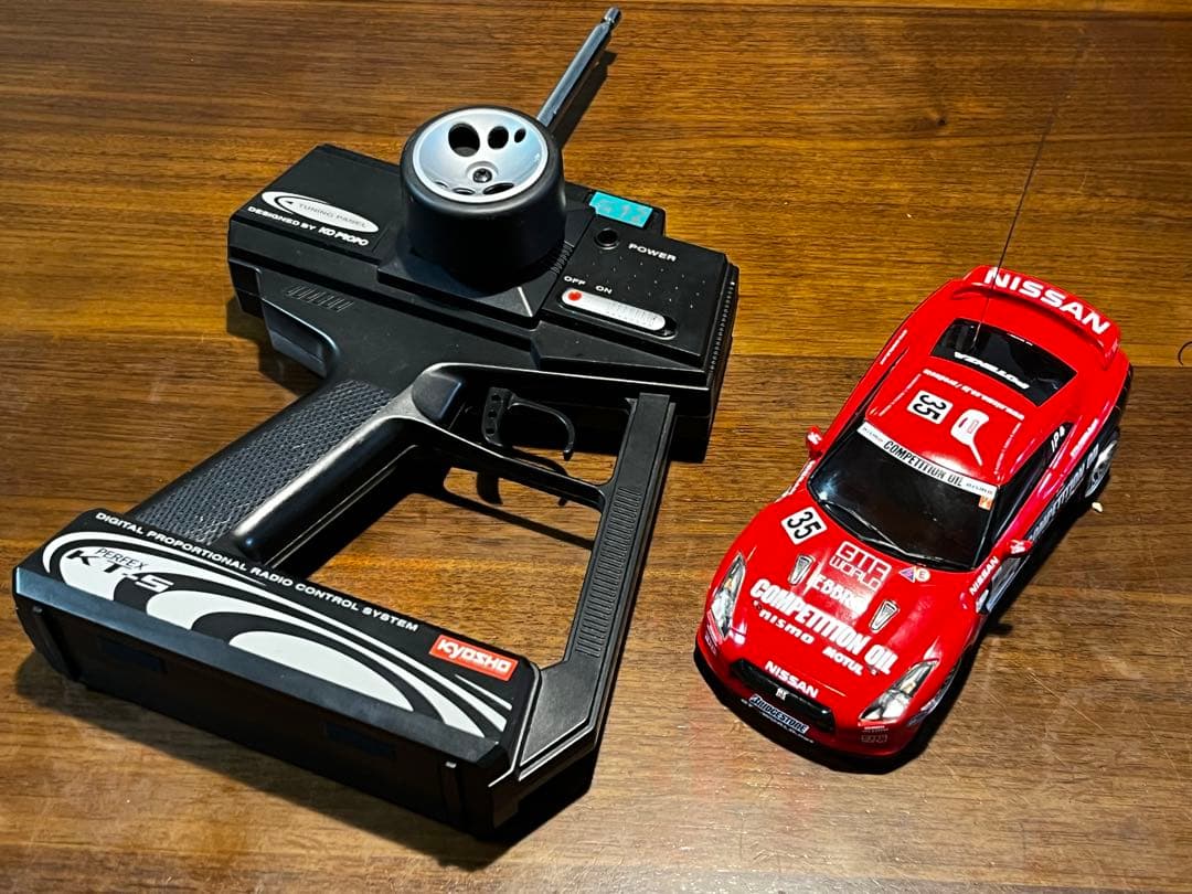 京商 ミニッツ MR-015? mini-z R35 GT-R