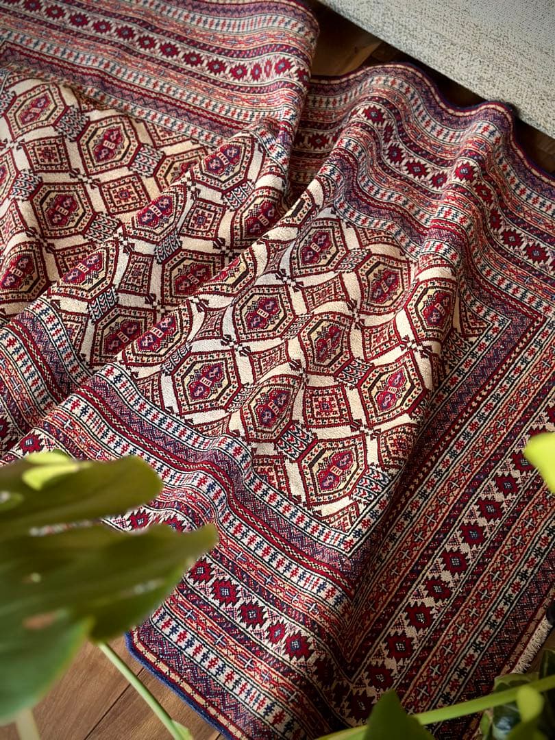 トライバルラグ　ヴィンテージラグ　ペルシャ絨毯　バルーチ族　プリミティブアート