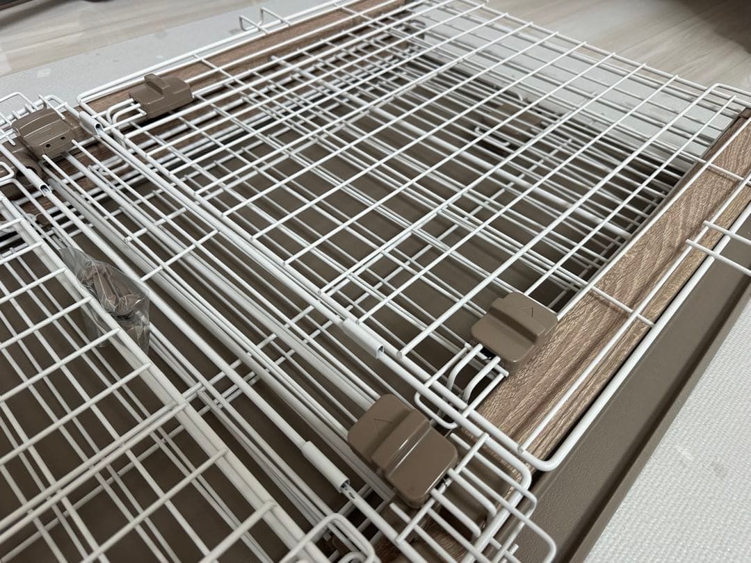 IRIS 屋根付き犬用ケージ　値下げ！