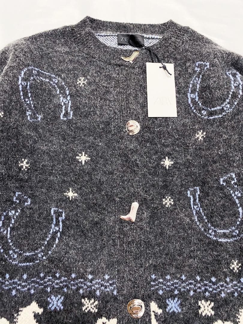 新品 【ZARA 】　ジャカードニットボタンカーディガン M