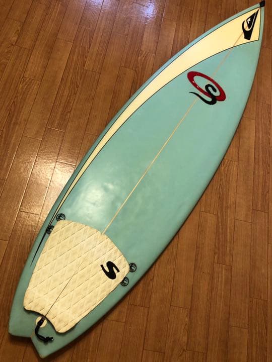 特別セール中！ クイックシルバー　サーフボード　ショートボード　ブルー