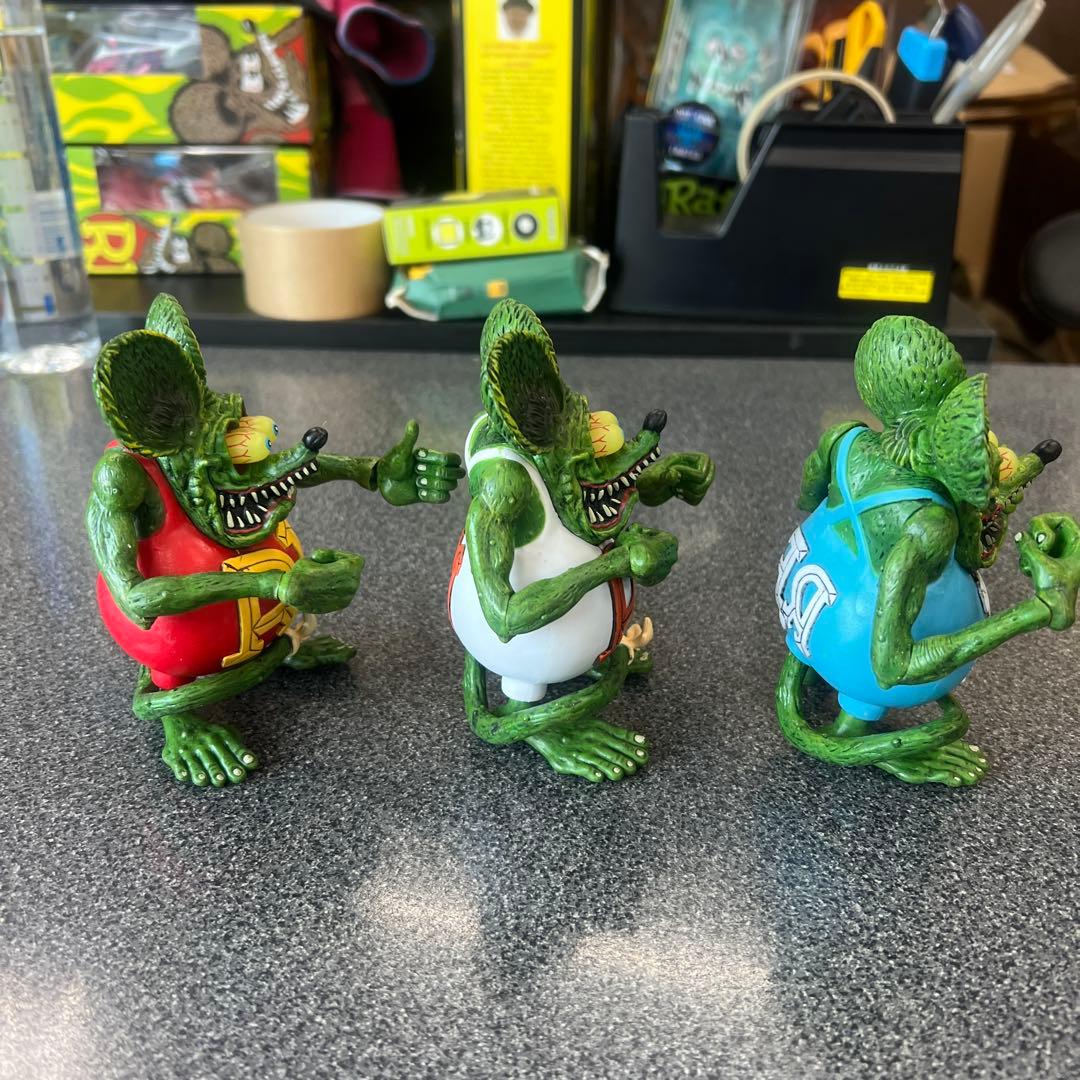 未展示品変幻自在ラットフィンクフィギュア3体セット