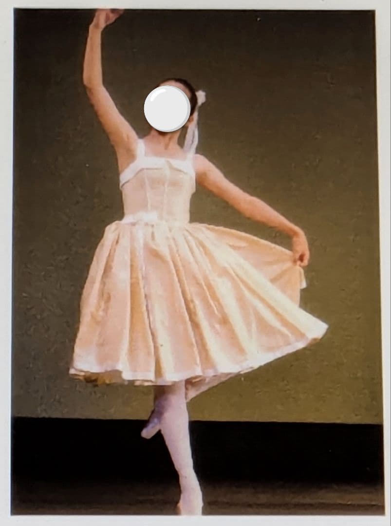 バレエ衣裳/サテンフレアスカート。5着セット　頭飾り付き。