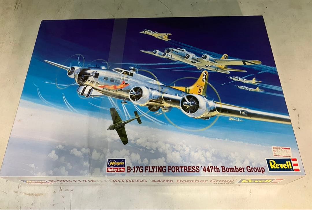 Revell×Hasegawa B-17G FLYING FORTRESS