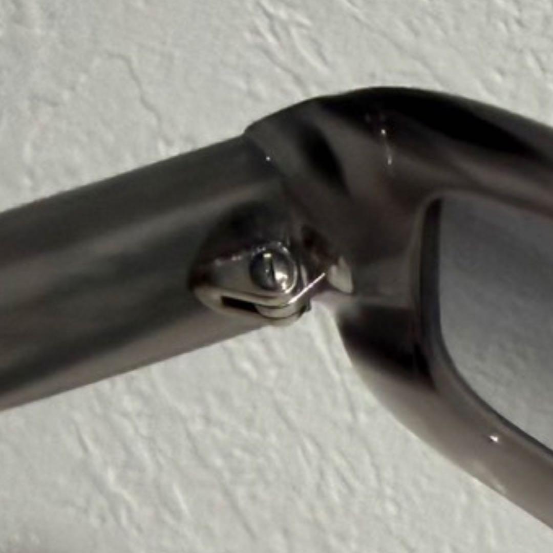 CHANEL サングラス スタッズ　グレー