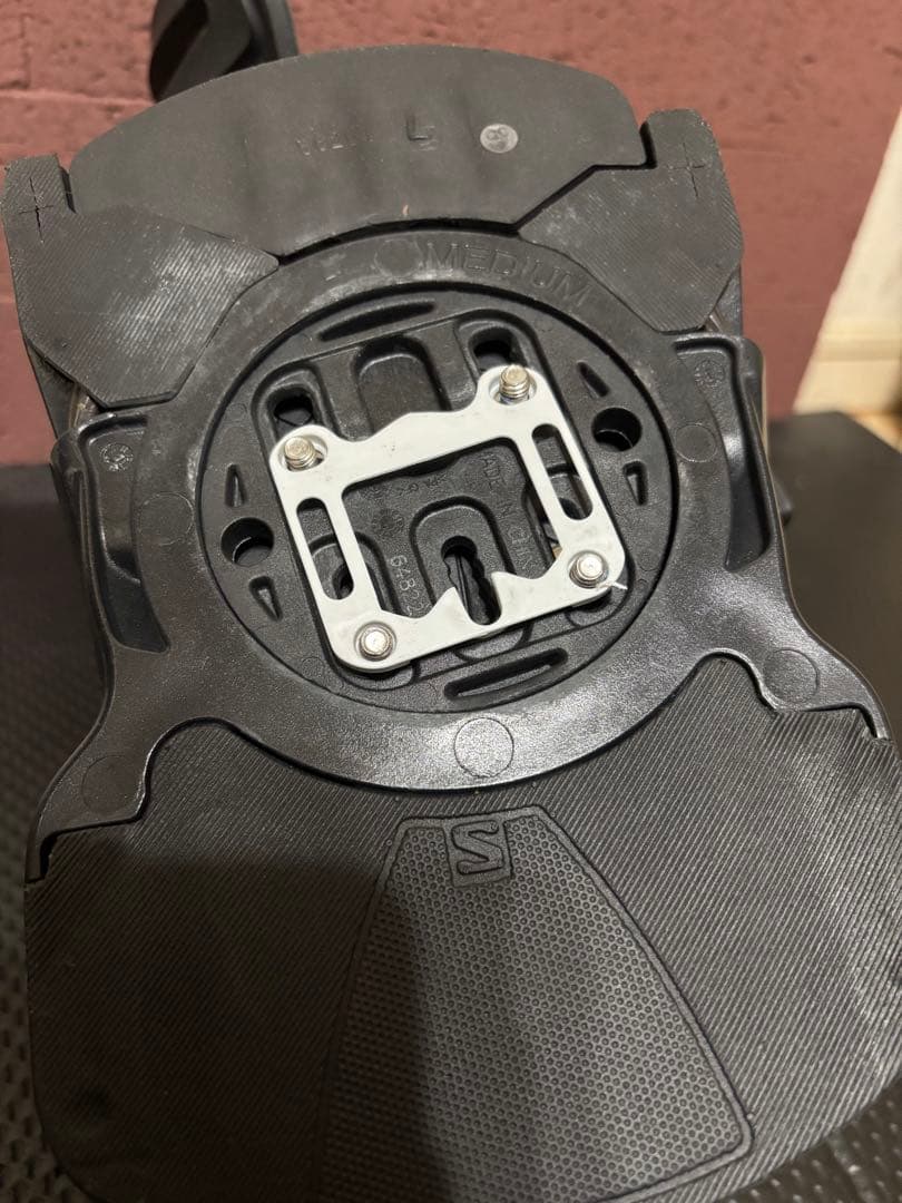 サロモン ビンディング ホログラム M