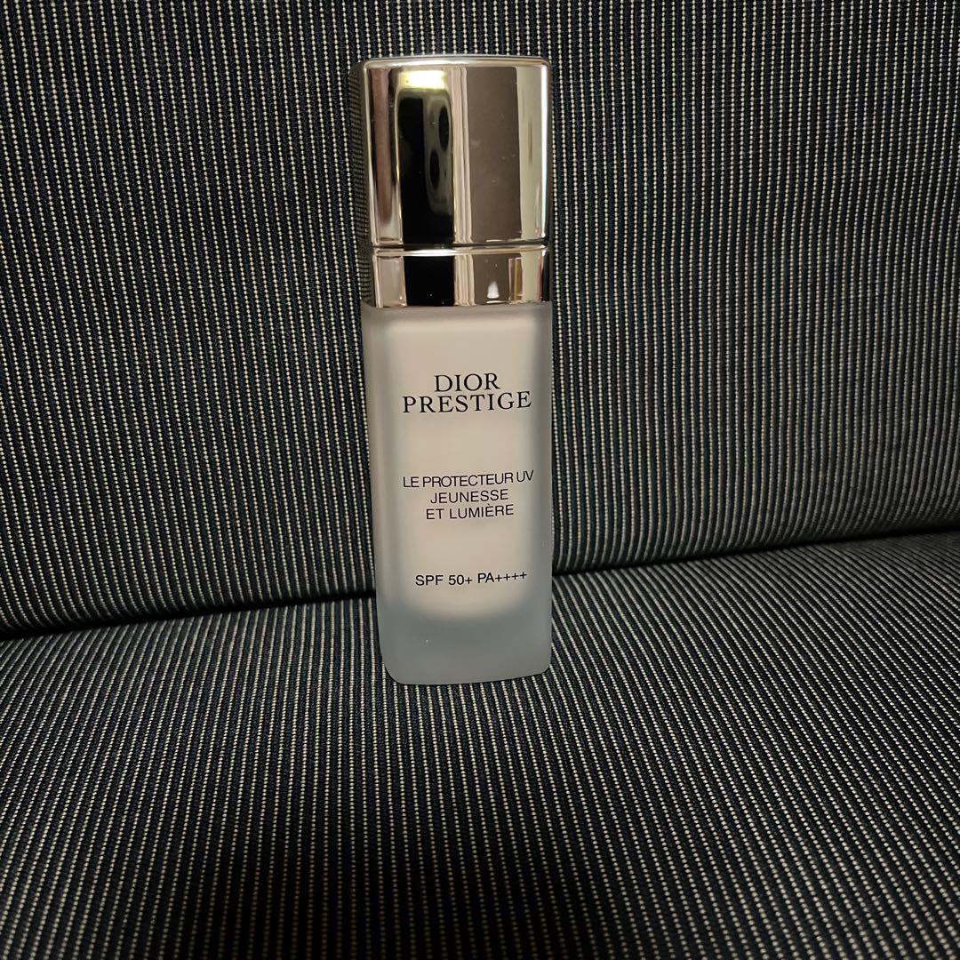 Dior プレステージ　ホワイト　ル　プロテクターUV ルミエール　BB 00