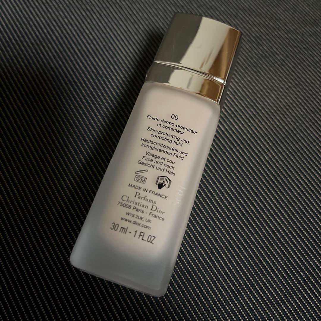 Dior プレステージ　ホワイト　ル　プロテクターUV ルミエール　BB 00