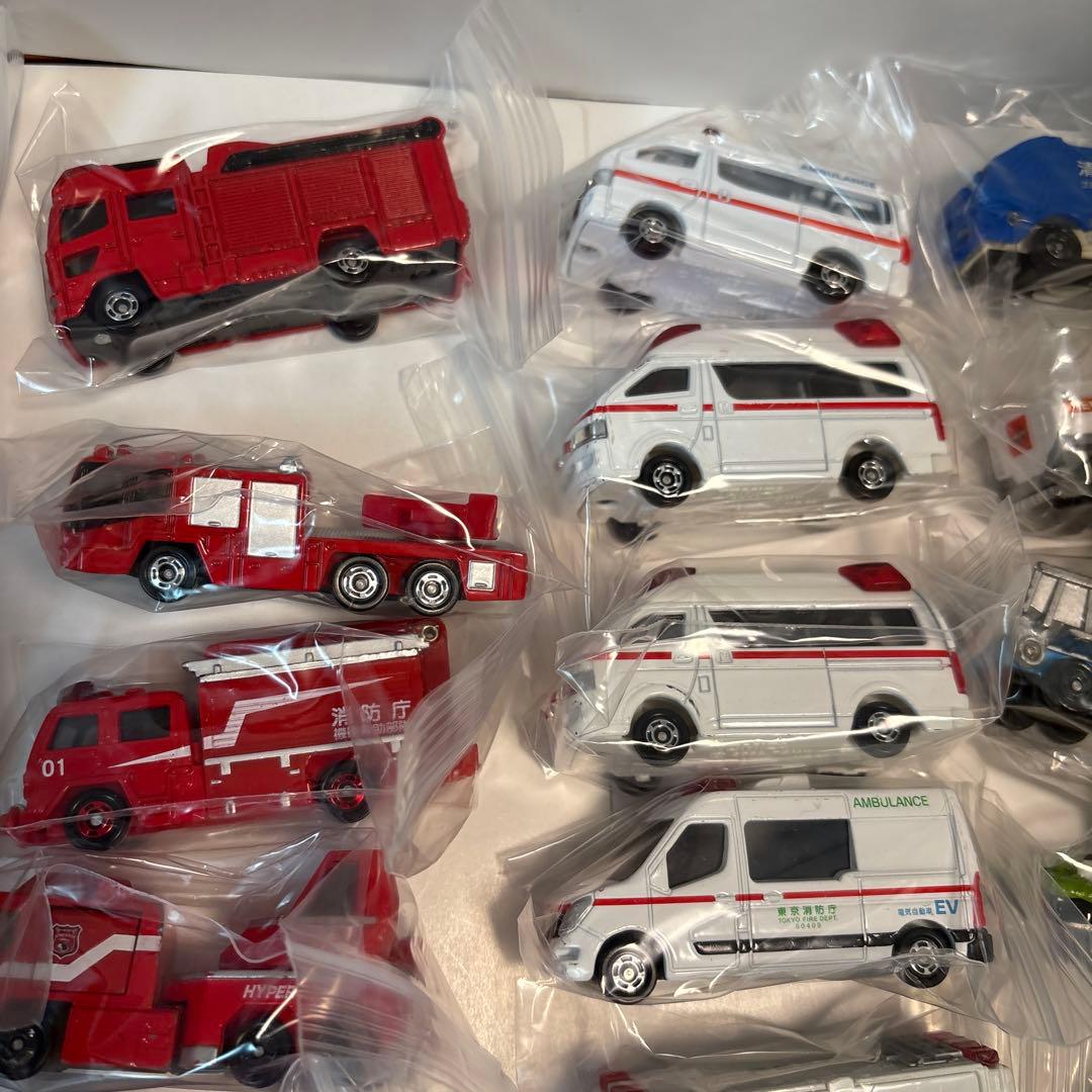 2336.トミカミニカーセット 60台まとめ売り