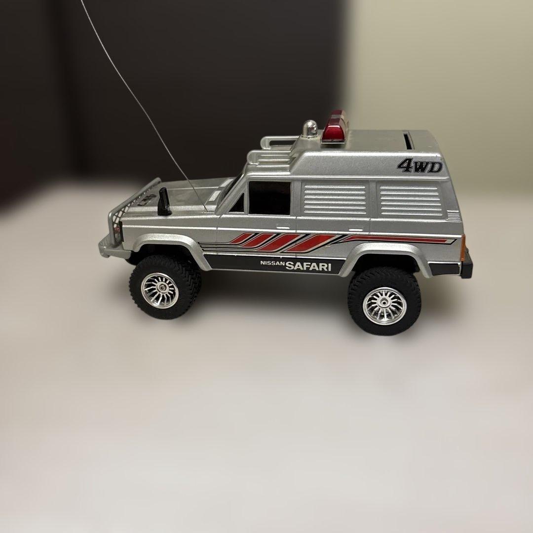 西部警察　part III ニッサンサファリ4WD