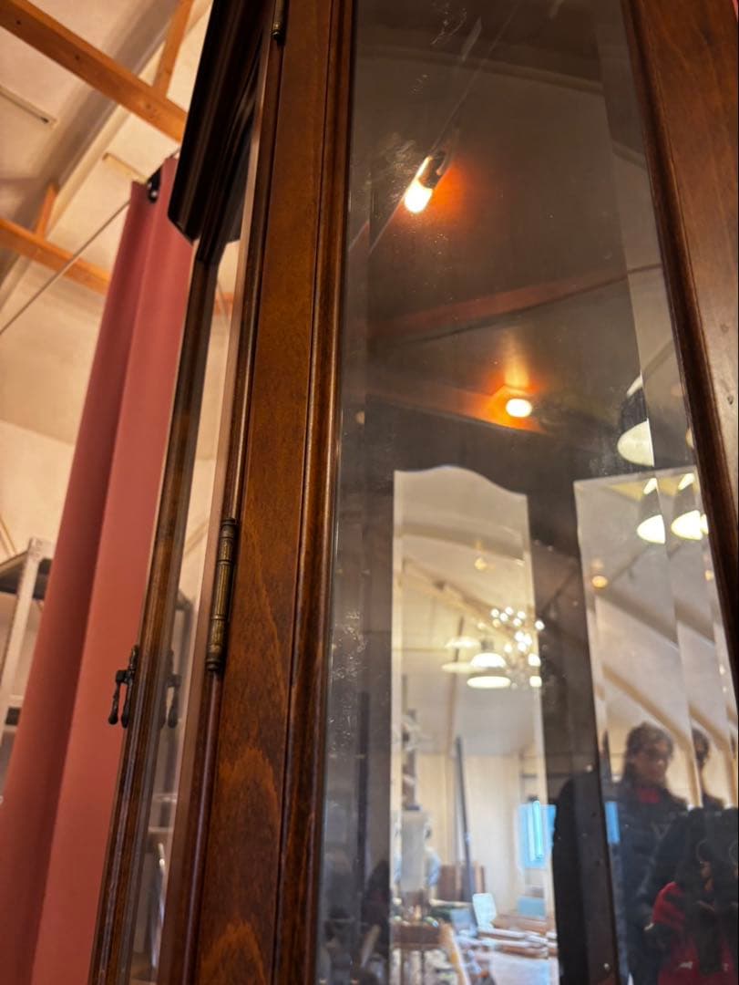 カリモク木製コーナーキャビネット