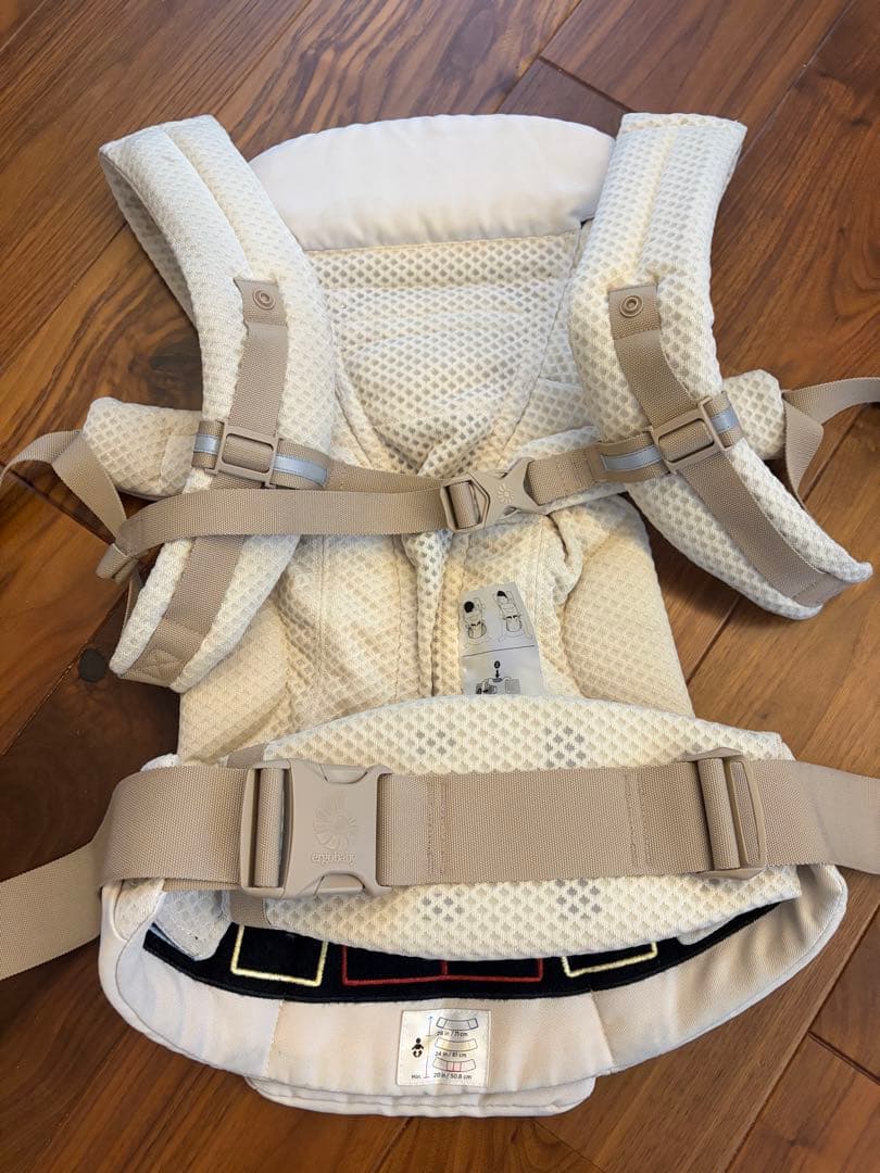 エルゴ　オムニブリーズ　ナチュラルベージュ