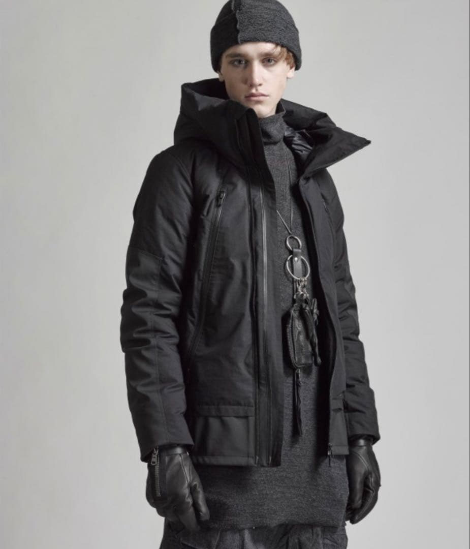 The Viridi-anne × RIPVANWINKLEダウンジャケット