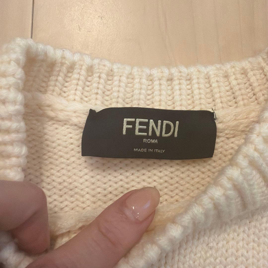 【新品】FENDI ロゴ ニット