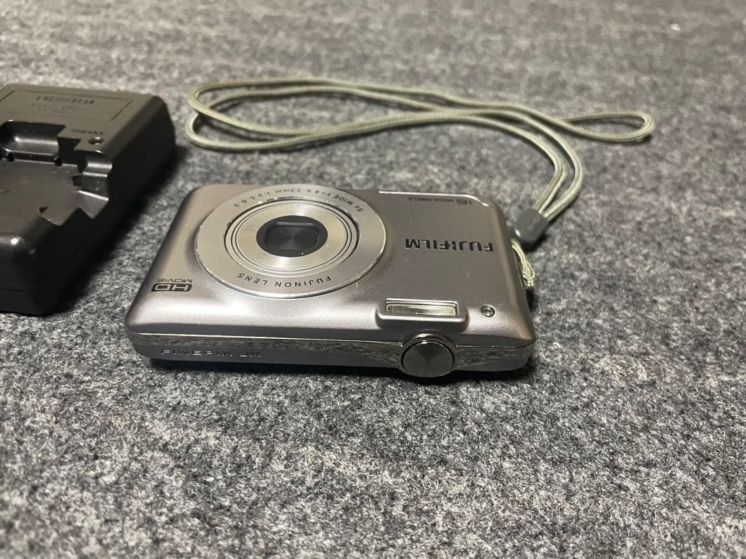 【美品】FUJIFILM FINEPIX JX550 シルバー　動作確認済