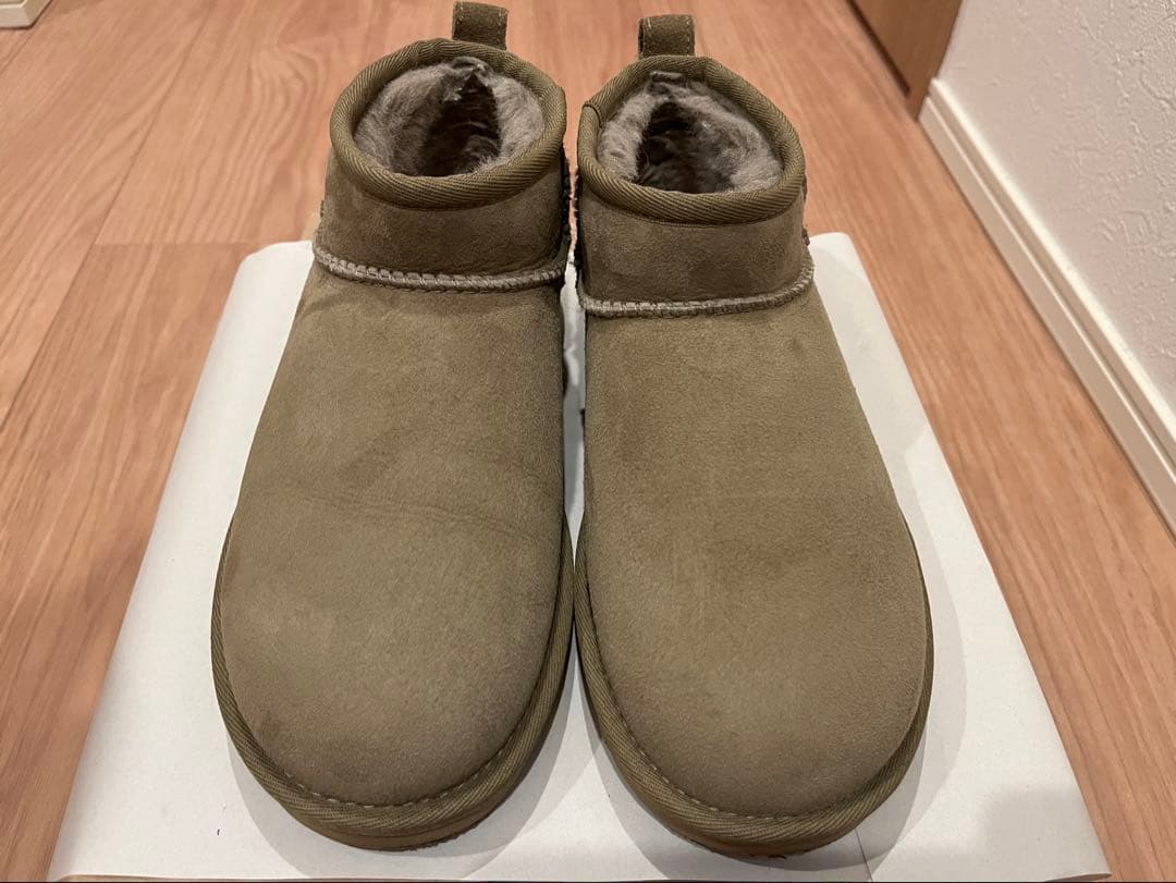 UGG クラシックウルトラミニ ベージュ 23