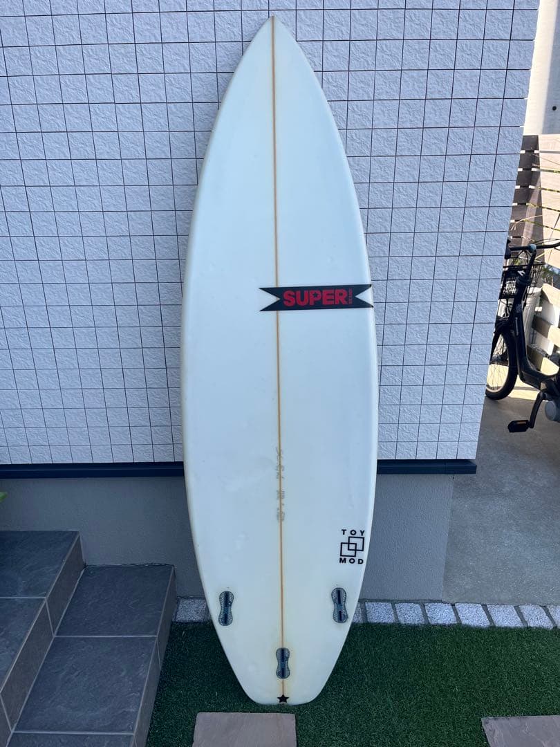 再値下げ！サーフボード　スーパーブランド　修復歴なし