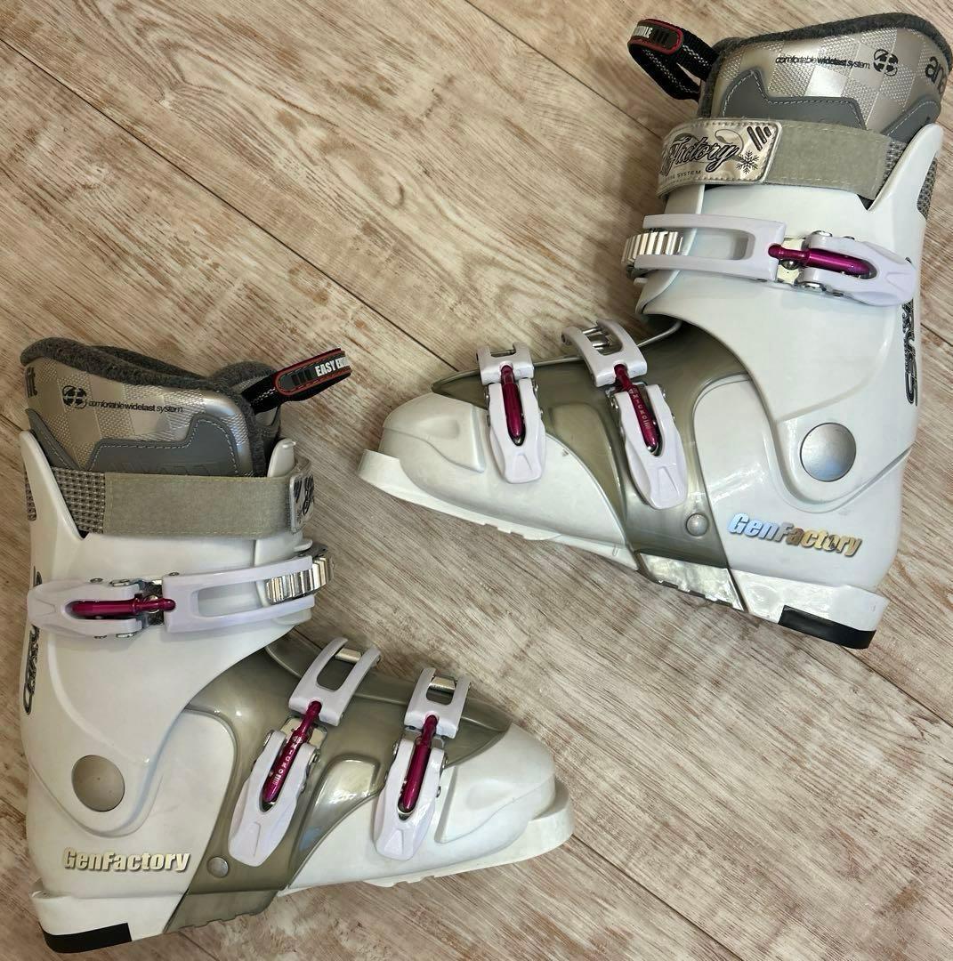 ◾️カービングスキーセット　板146㎝　ブーツ24㎝ 女性用　レディース用