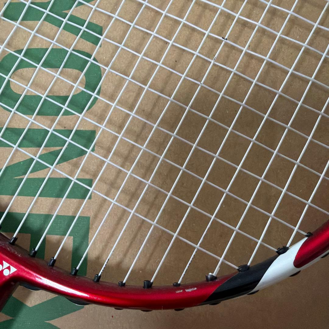 傷ありヨネックス ArcSaber 10 　アークセイバー　バドミントンラケット