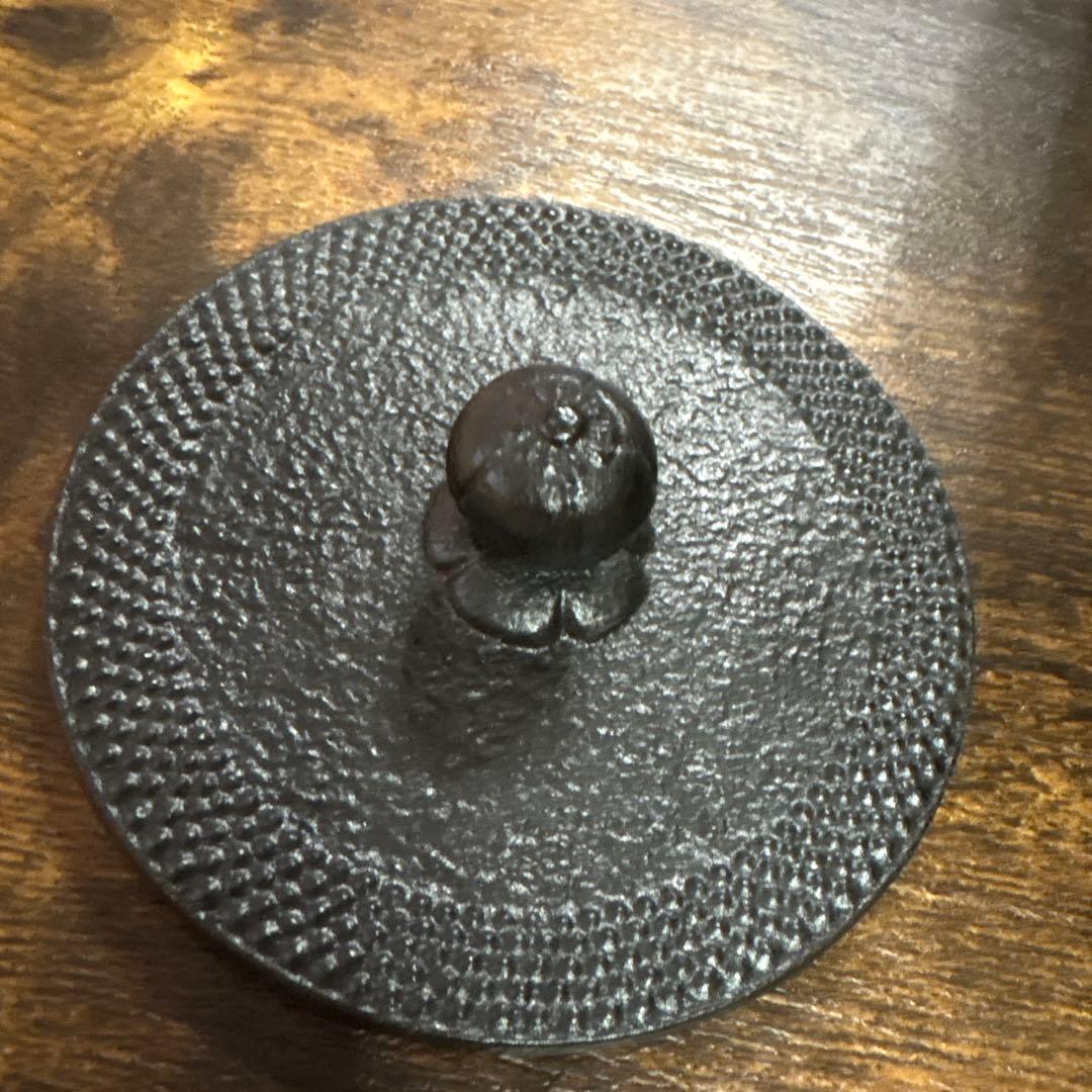 南部鉄器1.1ℓ 池永鉄工製　箱付き　鉄瓶　南部アラレ