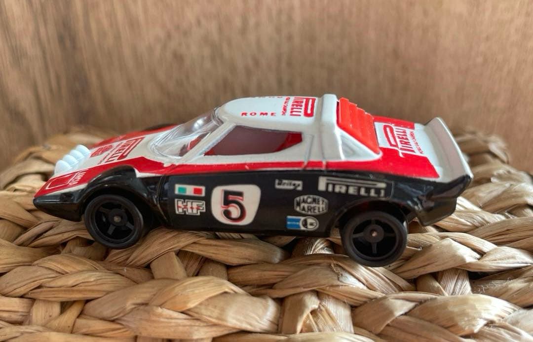 〈トミカ〉 F19 ランチア ストラトス ラリータイプ ホビーショウ(日本製)