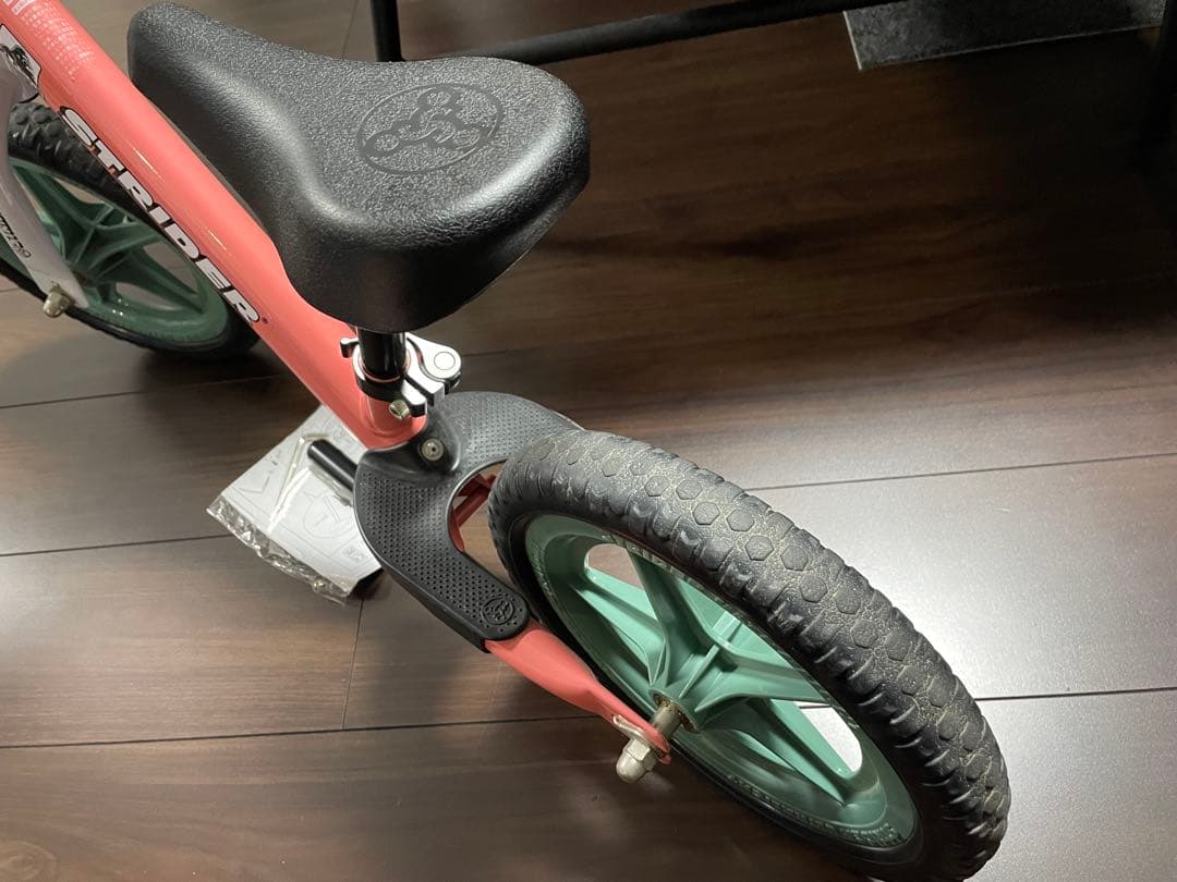 STRIDER × XLARGEコラボ ムラサキスポーツ限定カラー ストライダー