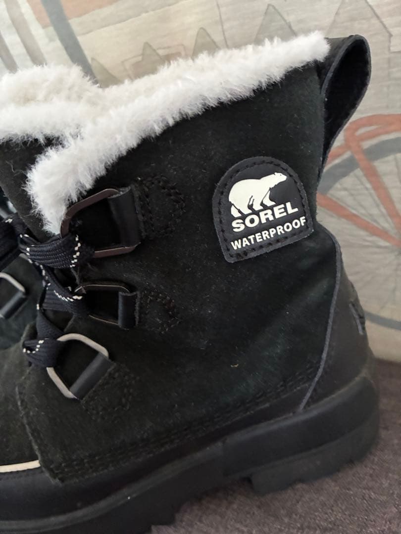 SOREL ファー付きムートンブーツ