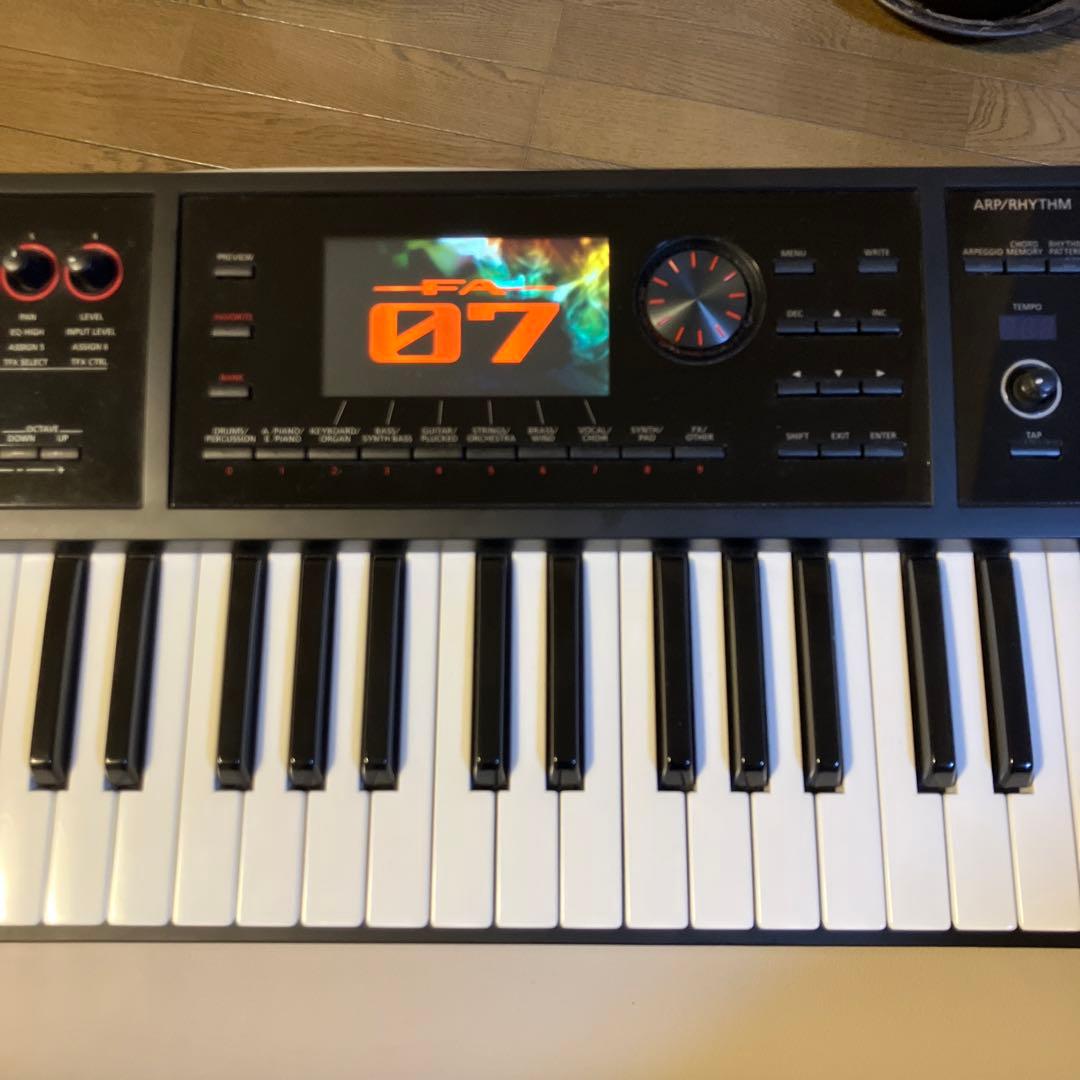 鍵盤楽器 Roland FA07