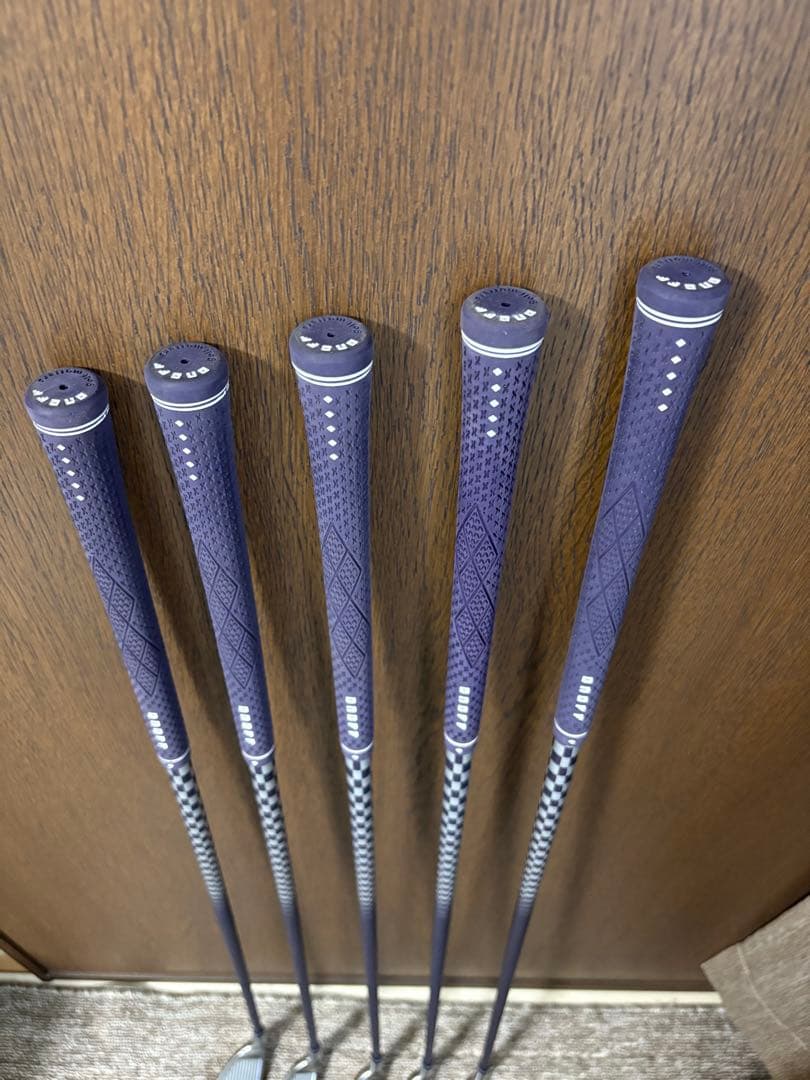 onoff オノフ2021レディース ゴルフクラブセット8本　キャディバッグ付き