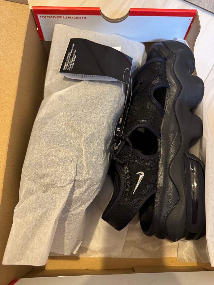 正規店購入品　NIKE エアマックスココ　ブラック・シルバー