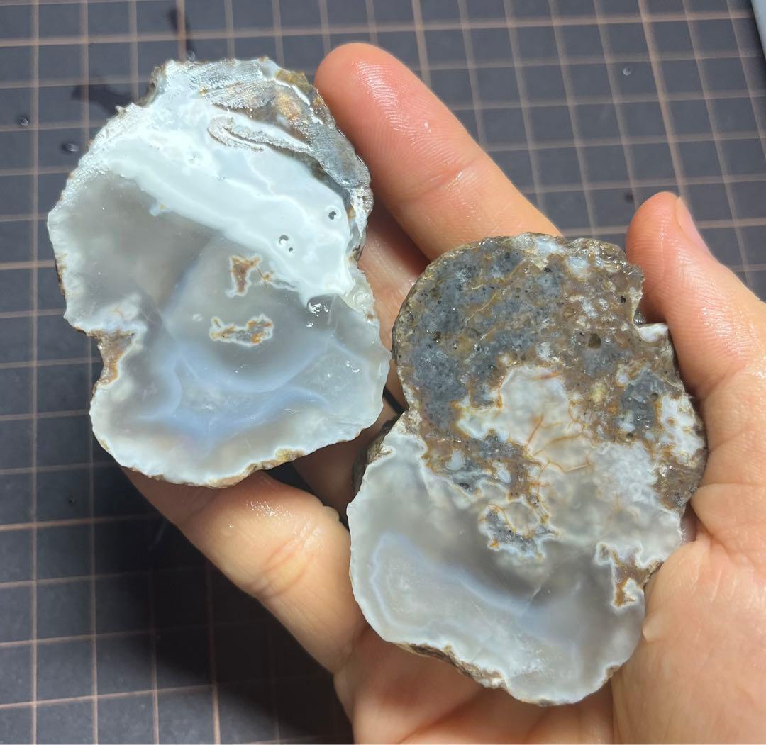 石川県産　陰陽石　龍石　サンダーエッグ　瑪瑙　国産鉱物　標本　原石　めのう