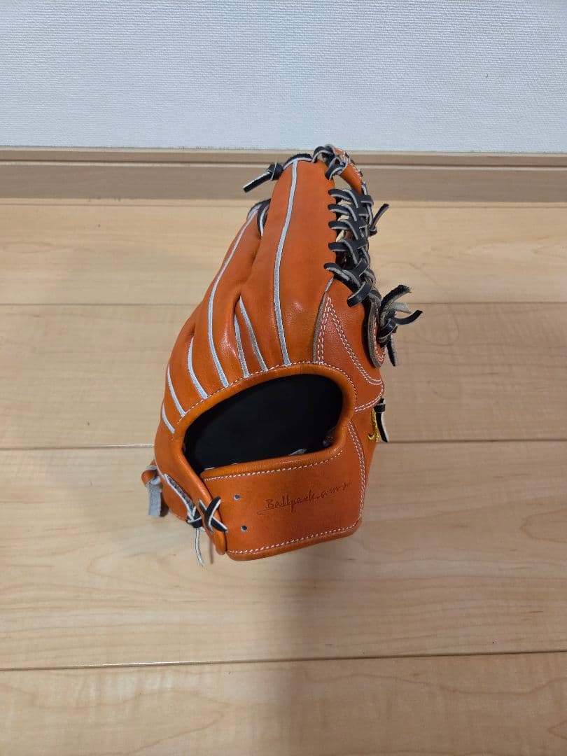 【期間限定 〜2/6】和牛JB 外野手用グローブ