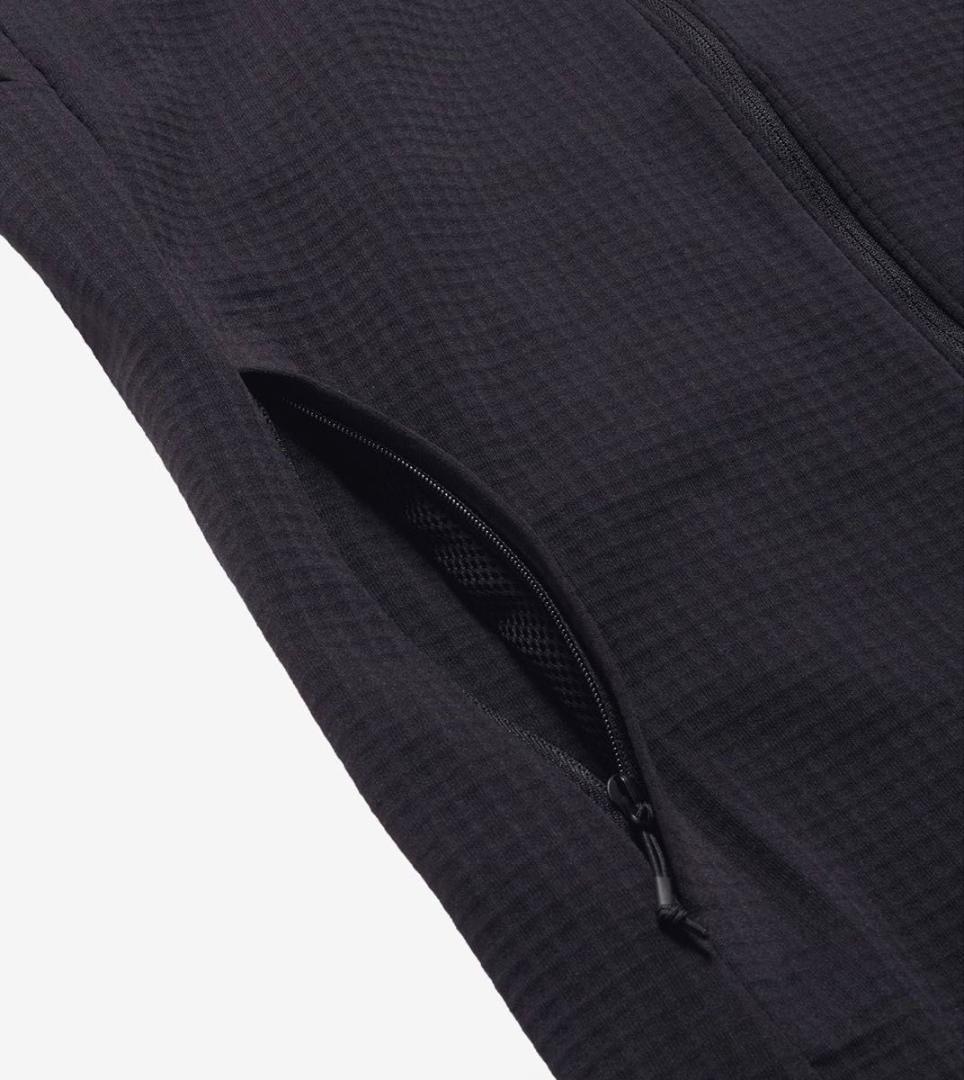 【新品】ノースフェイス　サーマルバーサグリッドフーディー　MNL72478