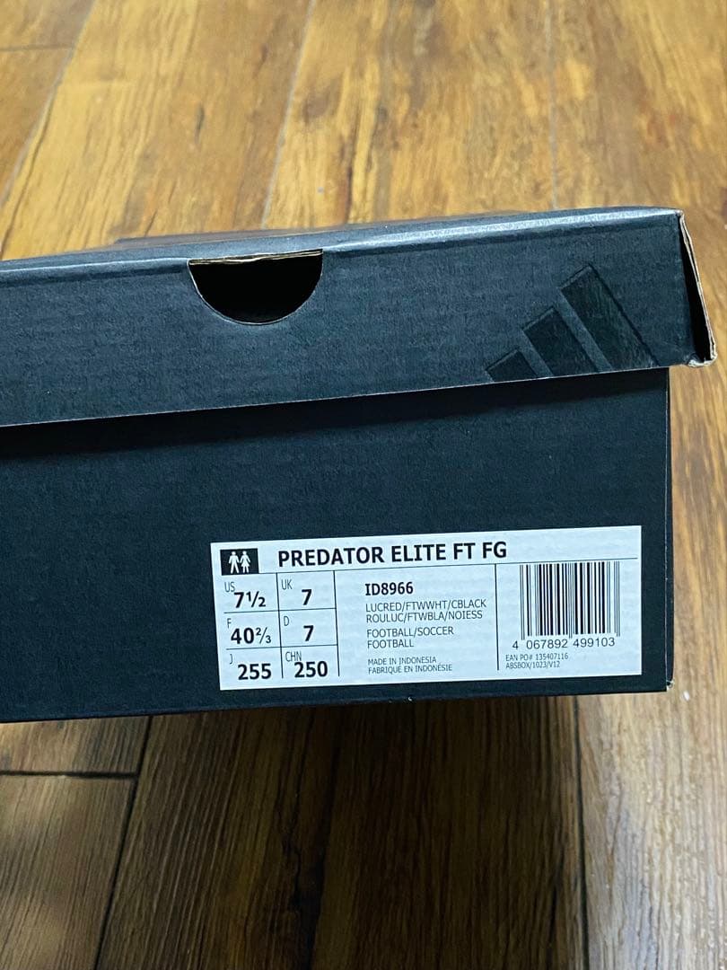 プレデター ELITE FG 天然芝 25.5cm