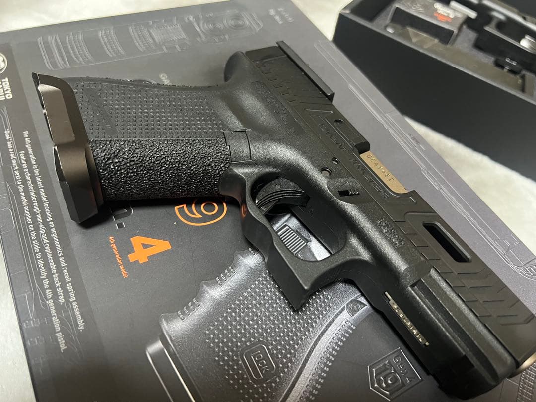 東京マルイGLOCK19Gen.4 momopapa製純正スライドカスタム
