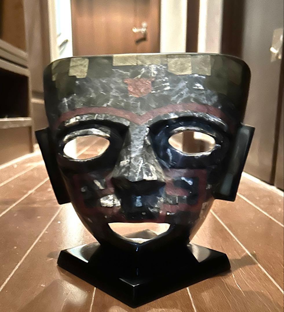 石材製 顔面マスク 黒色台座付き