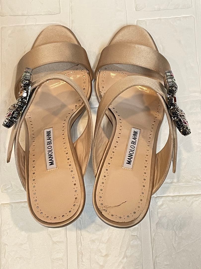 【未使用】Manolo Blahnik（マノロブラニク）サテンミュールサンダル❤︎