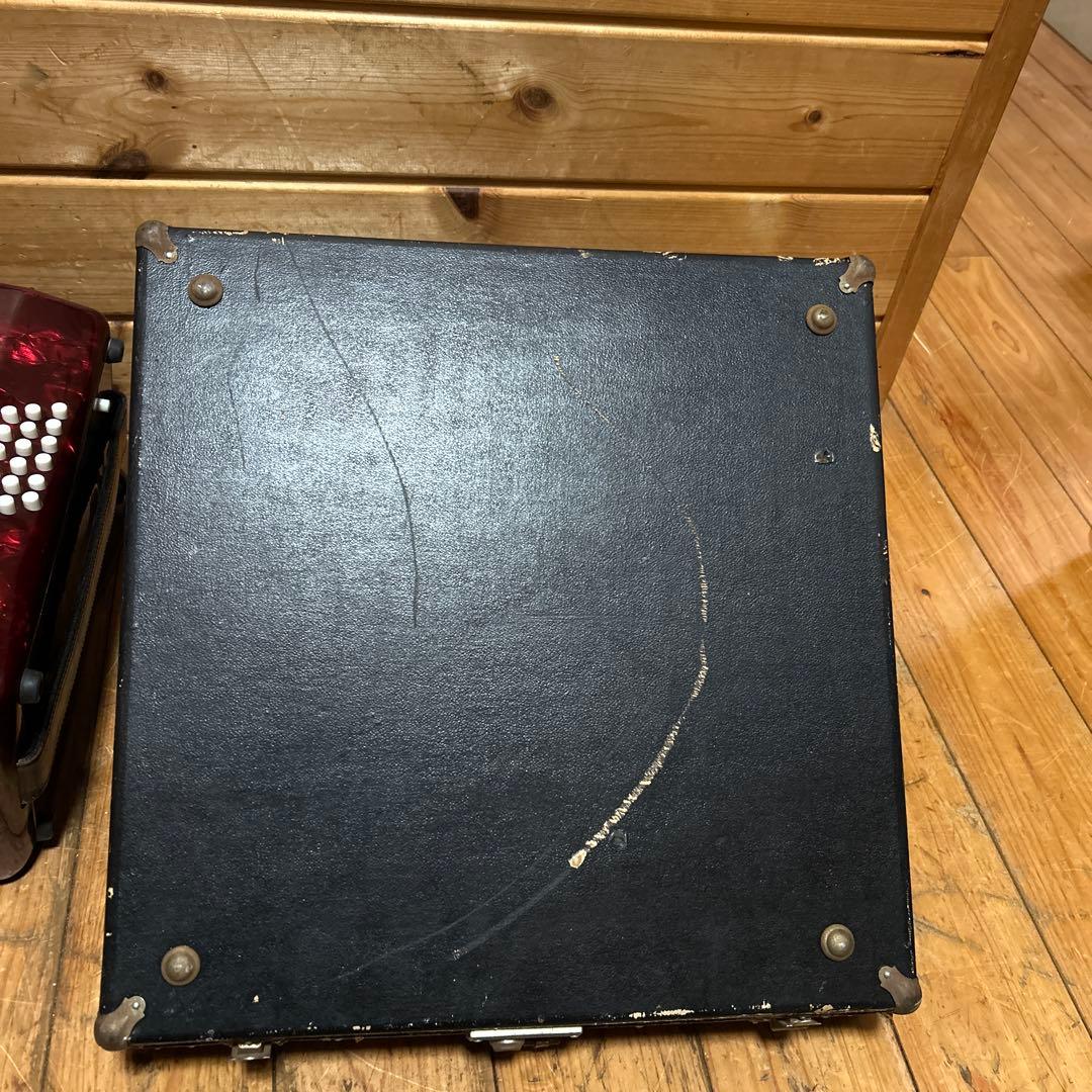 送料無料【美品】TOMBO アコーディオンNo.28(ハードケース付) 25鍵盤