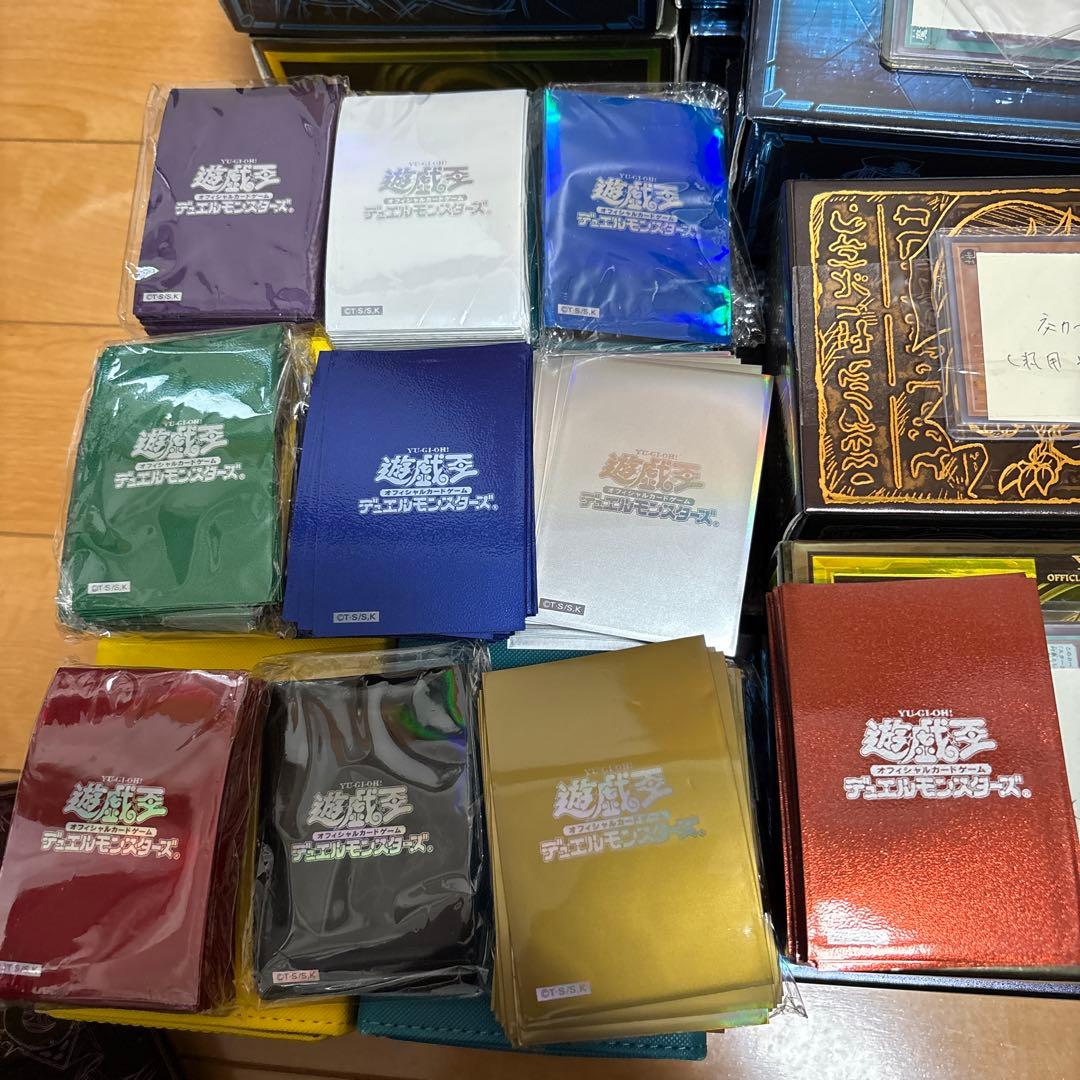 【引退品】レアカード、レアスリーブ多数！！遊戯王 引退品 まとめ売り