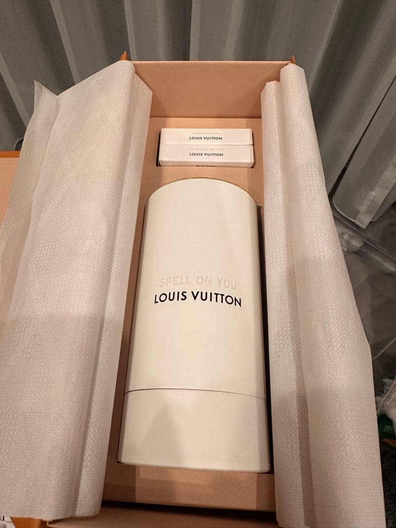 LOUIS VUITTON SPELL ON YOU 香水　トラベルセット