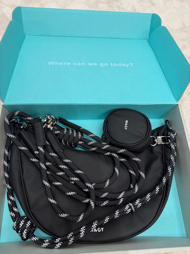 WAGY リード付きお散歩バッグ 多頭用リード付き