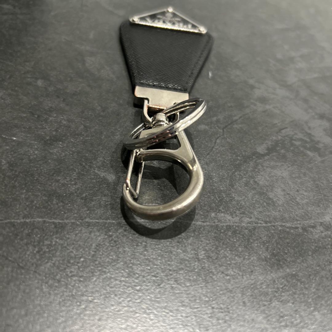 PRADA サフィアーノレザー　キーリング　2PP041 ブラック　黒