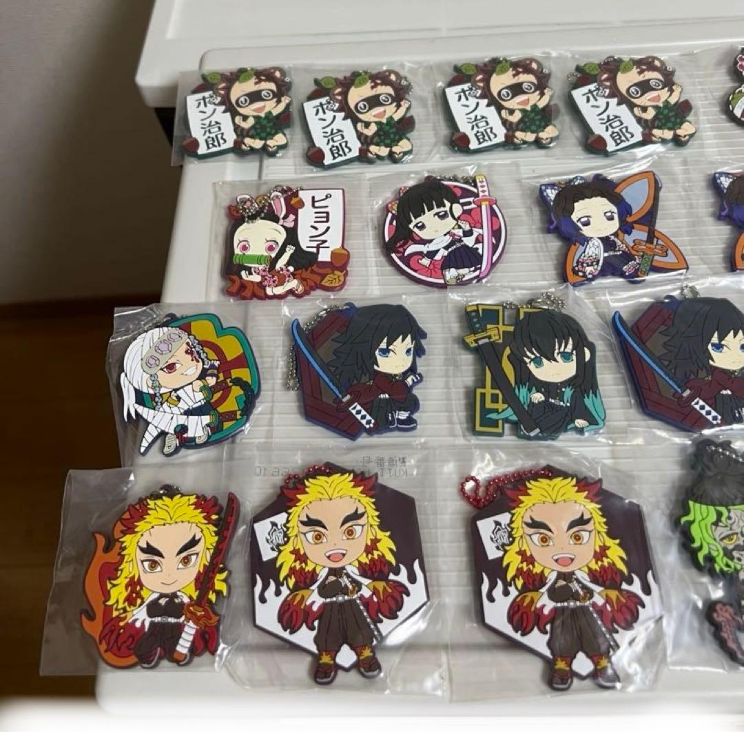 鬼滅の刃1番くじラバーストラップのセット（煉獄、鬼舞辻無惨）