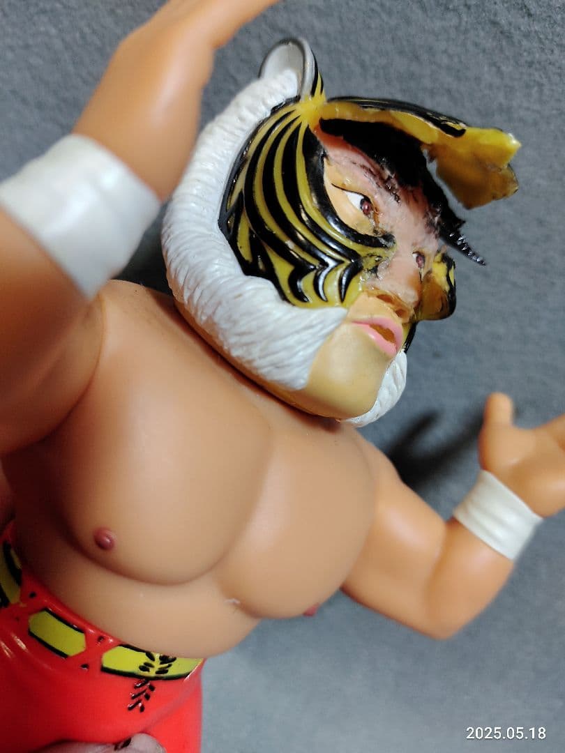 4代目タイガーマスク マスク剥ぎ 素顔見え カスタムソフビ HAO絶版 覆面剥ぎ