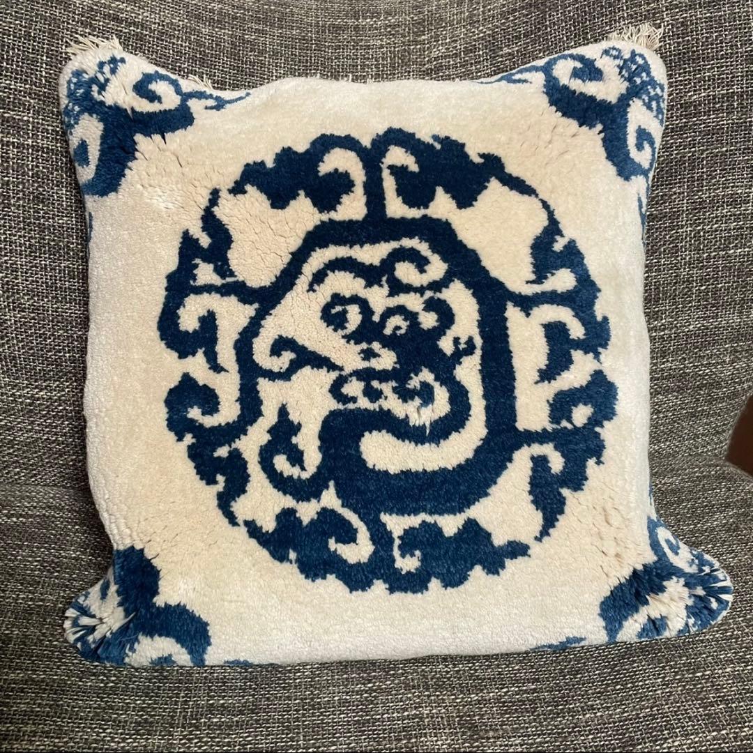 美品　MUNI ムニ絨毯　ラグ特大　クッション