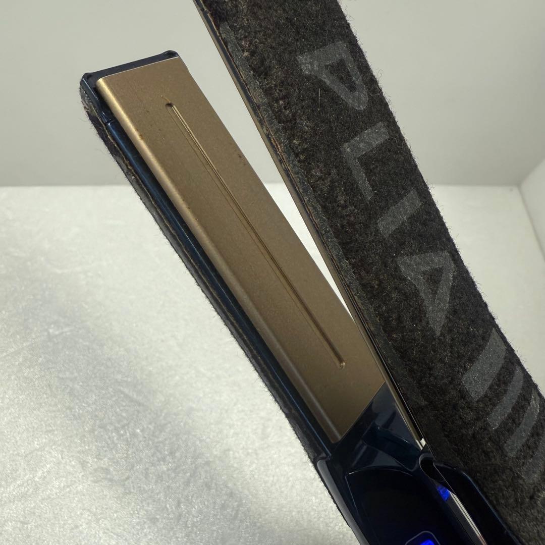 プラス93 ルベル　プライア　ストレートアイロン　LEBEL PLIA　美容室