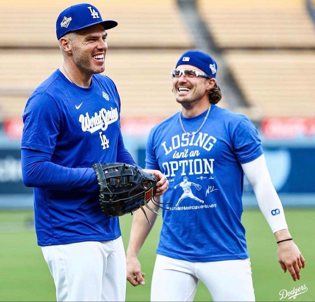 ロサンゼルス　山本由伸投手Losing isn't an Option Tシャツ