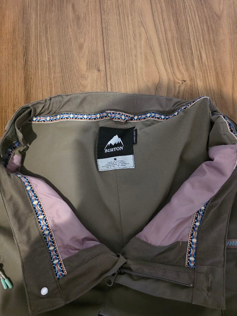 Burton Gloria Gore-Tex ウィメンズ Mサイズ